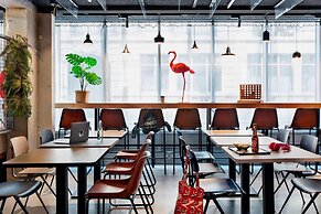 Moxy Paris Bastille France