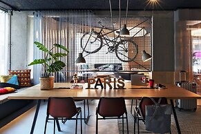 Moxy Paris Bastille France