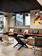 Moxy Paris Bastille France