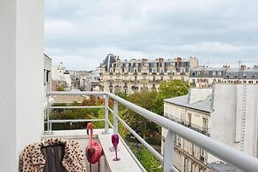 Moxy Paris Bastille France