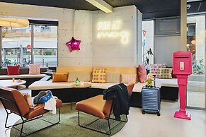 Moxy Paris Bastille France