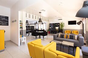 Hotel Campanile Lisbon South - Setubal