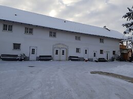 Geinberg Suites & Vianova Lodges