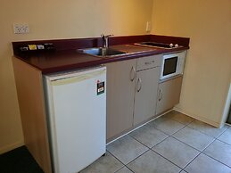 New Castle Motor Lodge