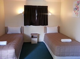 New Castle Motor Lodge