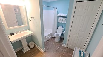 Saint Simons Inn by the Lighthouse