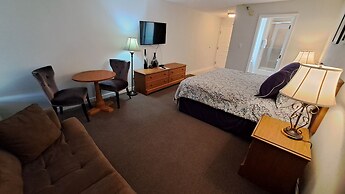 Saint Simons Inn by the Lighthouse