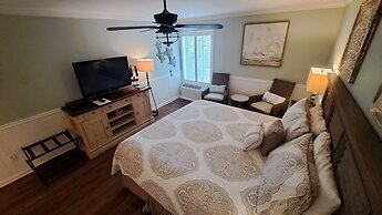 Saint Simons Inn by the Lighthouse