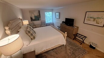 Saint Simons Inn by the Lighthouse