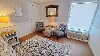 Saint Simons Inn by the Lighthouse