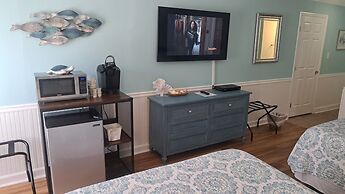 Saint Simons Inn by the Lighthouse