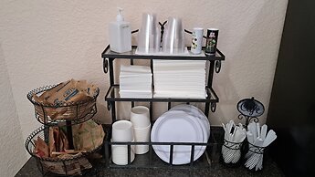 Saint Simons Inn by the Lighthouse