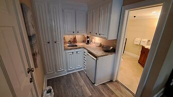 Saint Simons Inn by the Lighthouse