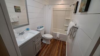 Saint Simons Inn by the Lighthouse