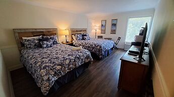 Saint Simons Inn by the Lighthouse