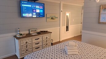 Saint Simons Inn by the Lighthouse