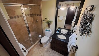 Saint Simons Inn by the Lighthouse