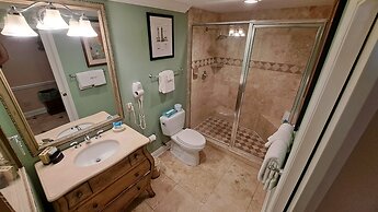 Saint Simons Inn by the Lighthouse