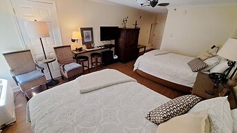 Saint Simons Inn by the Lighthouse