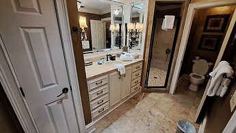 Saint Simons Inn by the Lighthouse