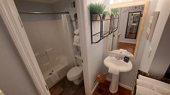 Saint Simons Inn by the Lighthouse