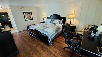 Saint Simons Inn by the Lighthouse