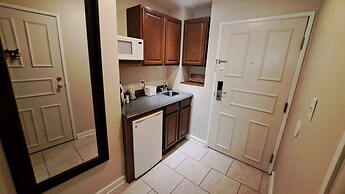 Saint Simons Inn by the Lighthouse