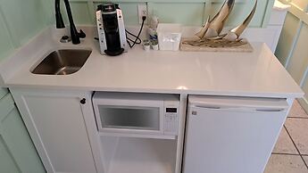 Saint Simons Inn by the Lighthouse