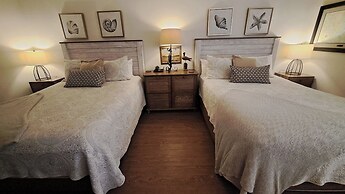 Saint Simons Inn by the Lighthouse