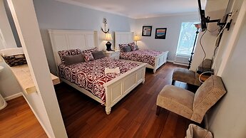 Saint Simons Inn by the Lighthouse