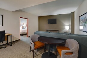 Drury Inn & Suites Dayton North