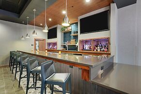 Drury Inn & Suites Dayton North