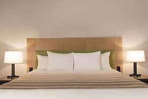 Country Inn & Suites by Radisson, Raleigh-Durham Airport, NC