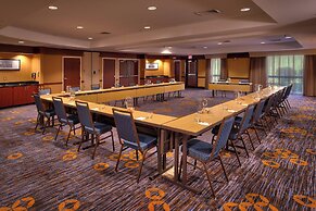 Courtyard by Marriott Kansas City Shawnee