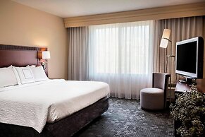 Courtyard by Marriott Kansas City Shawnee
