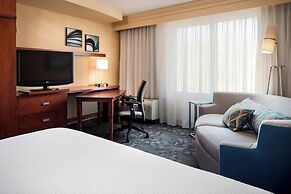 Courtyard by Marriott Kansas City Shawnee