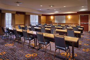 Courtyard by Marriott Kansas City Shawnee