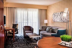 Courtyard by Marriott Kansas City Shawnee