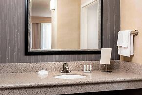 Courtyard by Marriott Kansas City Shawnee