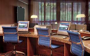 Courtyard by Marriott Kansas City Shawnee