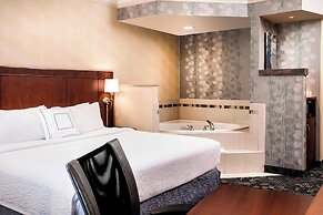 Courtyard by Marriott Kansas City Shawnee