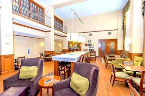 Hampton Inn and Suites College Station