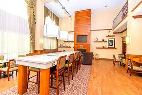 Hampton Inn and Suites College Station