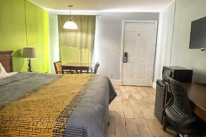 OYO Hickory House Inn