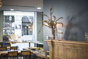 Petit Palace Triball