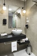 Petit Palace Triball