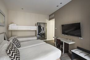 Petit Palace Triball