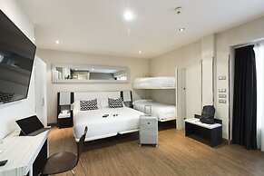 Petit Palace Triball