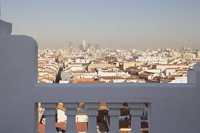 Petit Palace Triball