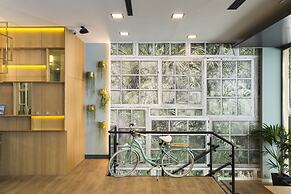 Petit Palace Triball